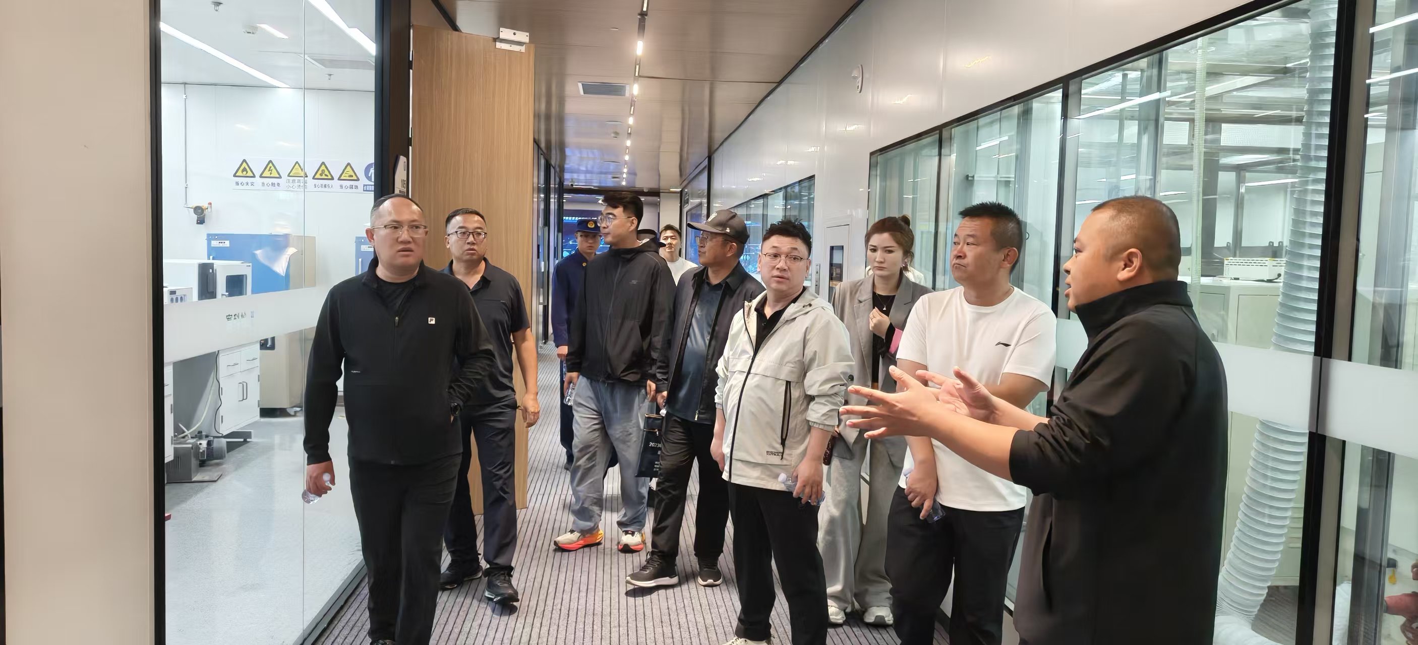 招商和科技人才服务中心会对园区新能源  研究院组织开展安全生产联合检查